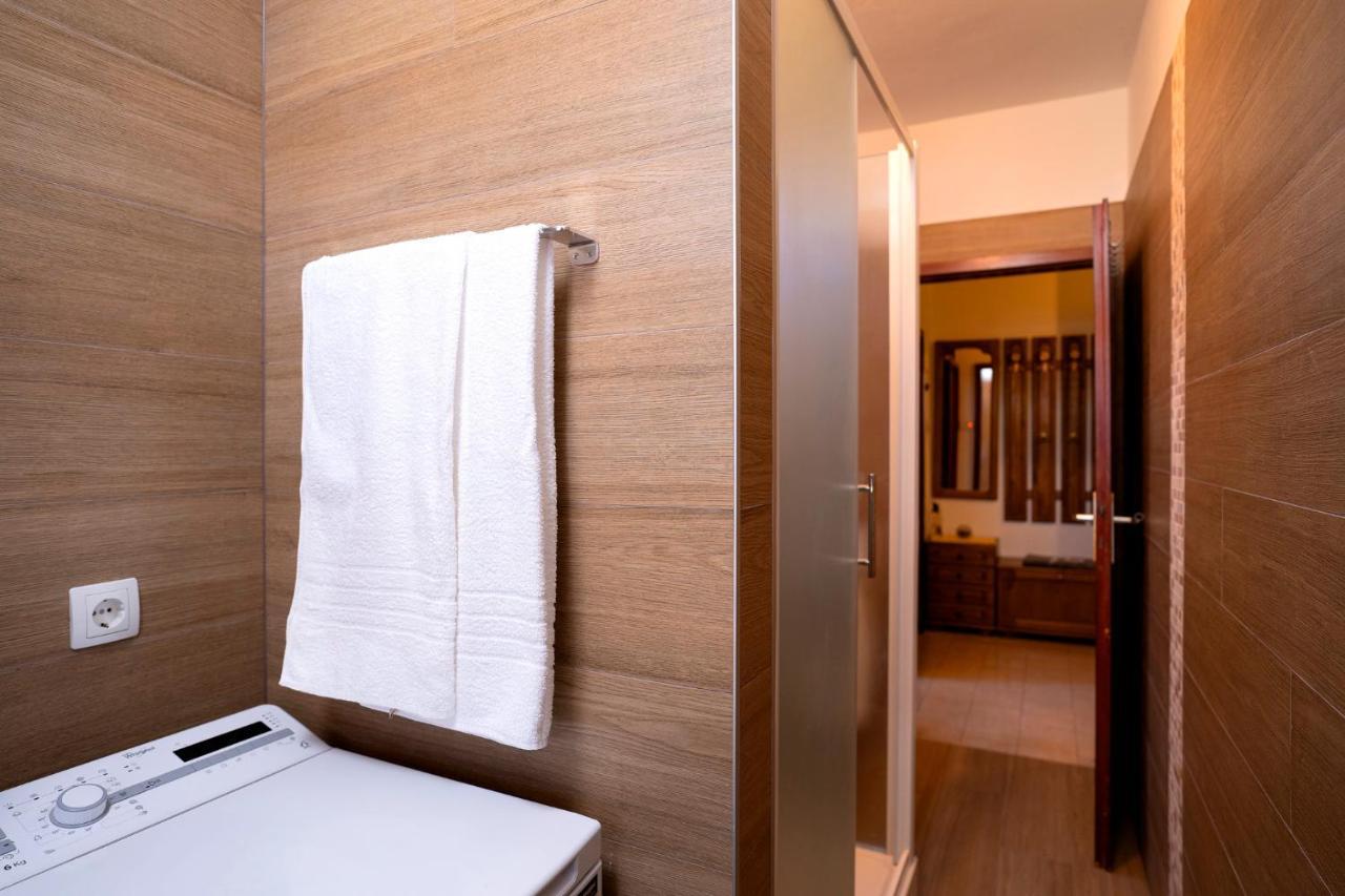 Apartments Draganic Jelsa  Zewnętrze zdjęcie