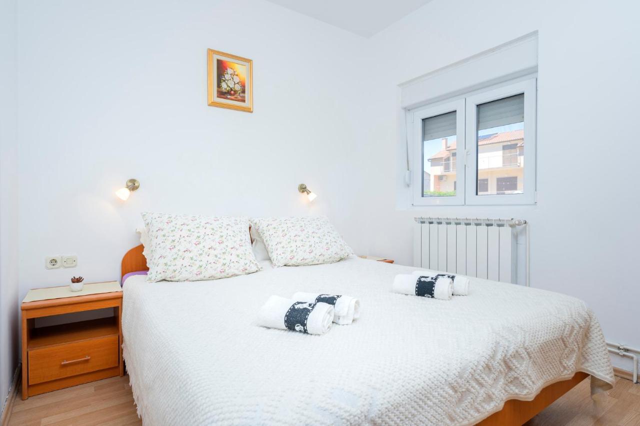 Apartments Draganic Jelsa  Zewnętrze zdjęcie