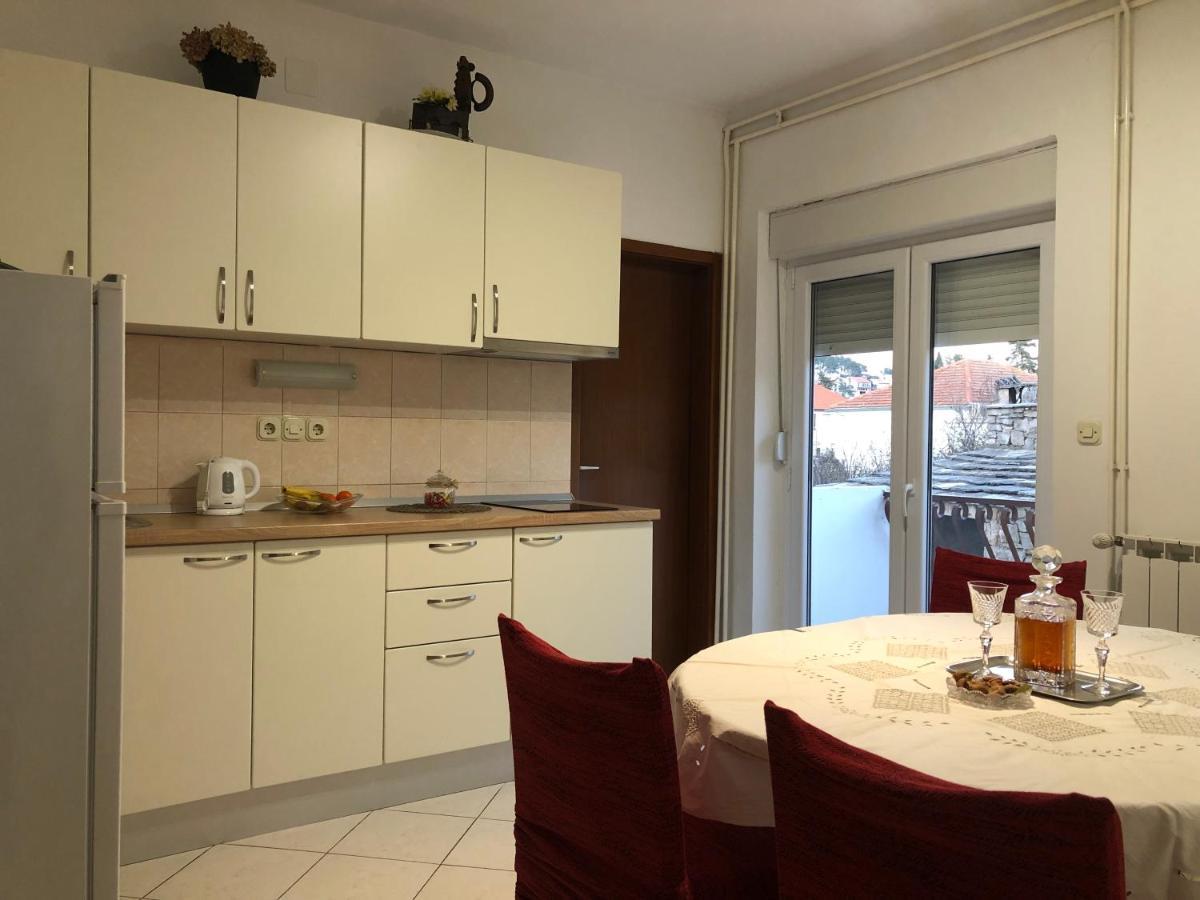 Apartments Draganic Jelsa  Zewnętrze zdjęcie