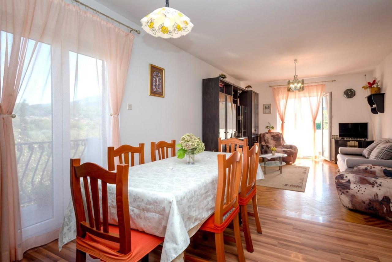 Apartments Draganic Jelsa  Zewnętrze zdjęcie