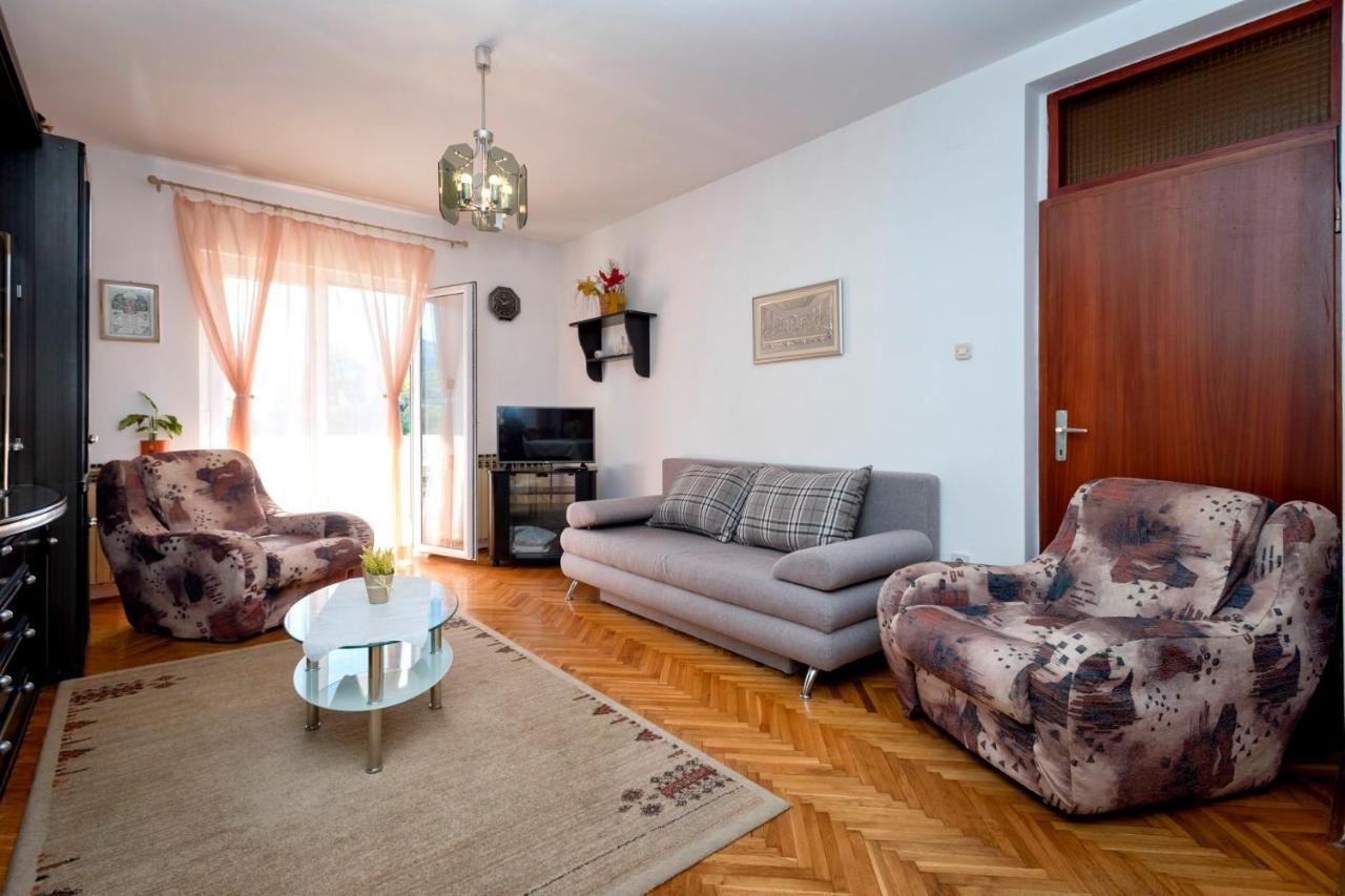 Apartments Draganic Jelsa  Zewnętrze zdjęcie